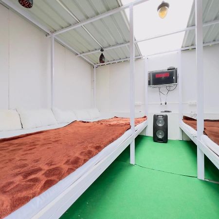 Sky Blue Resort Уті Екстер'єр фото