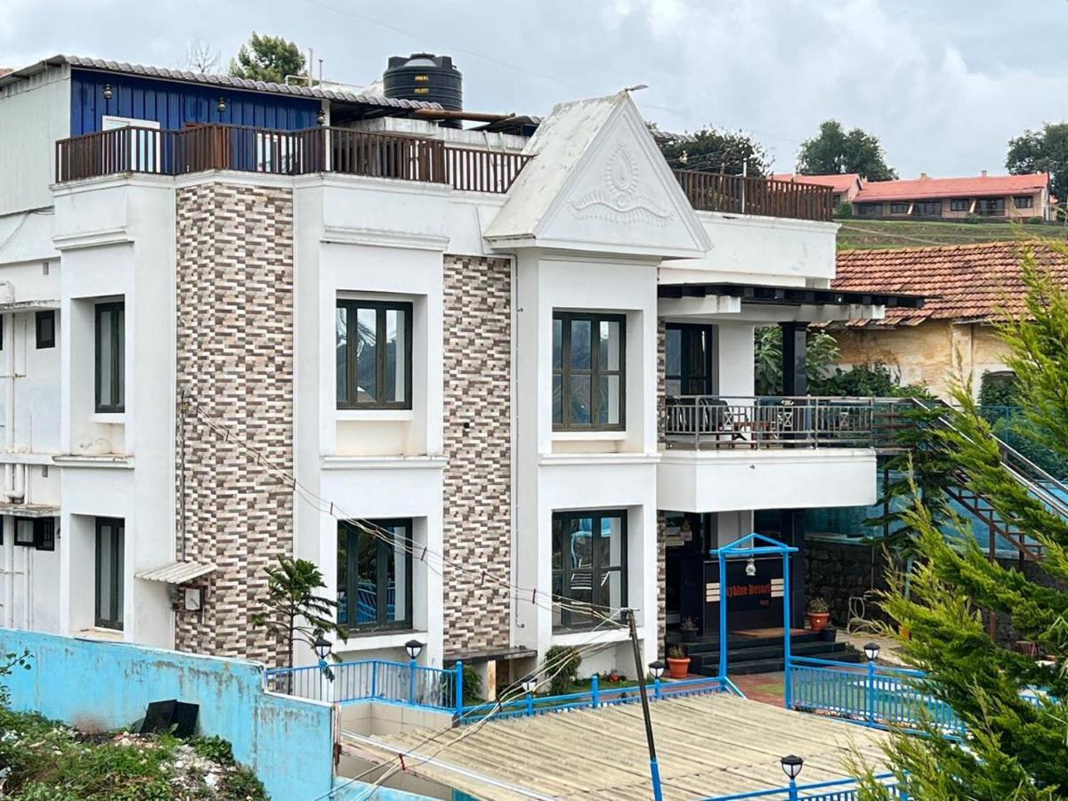 Sky Blue Resort Уті Екстер'єр фото