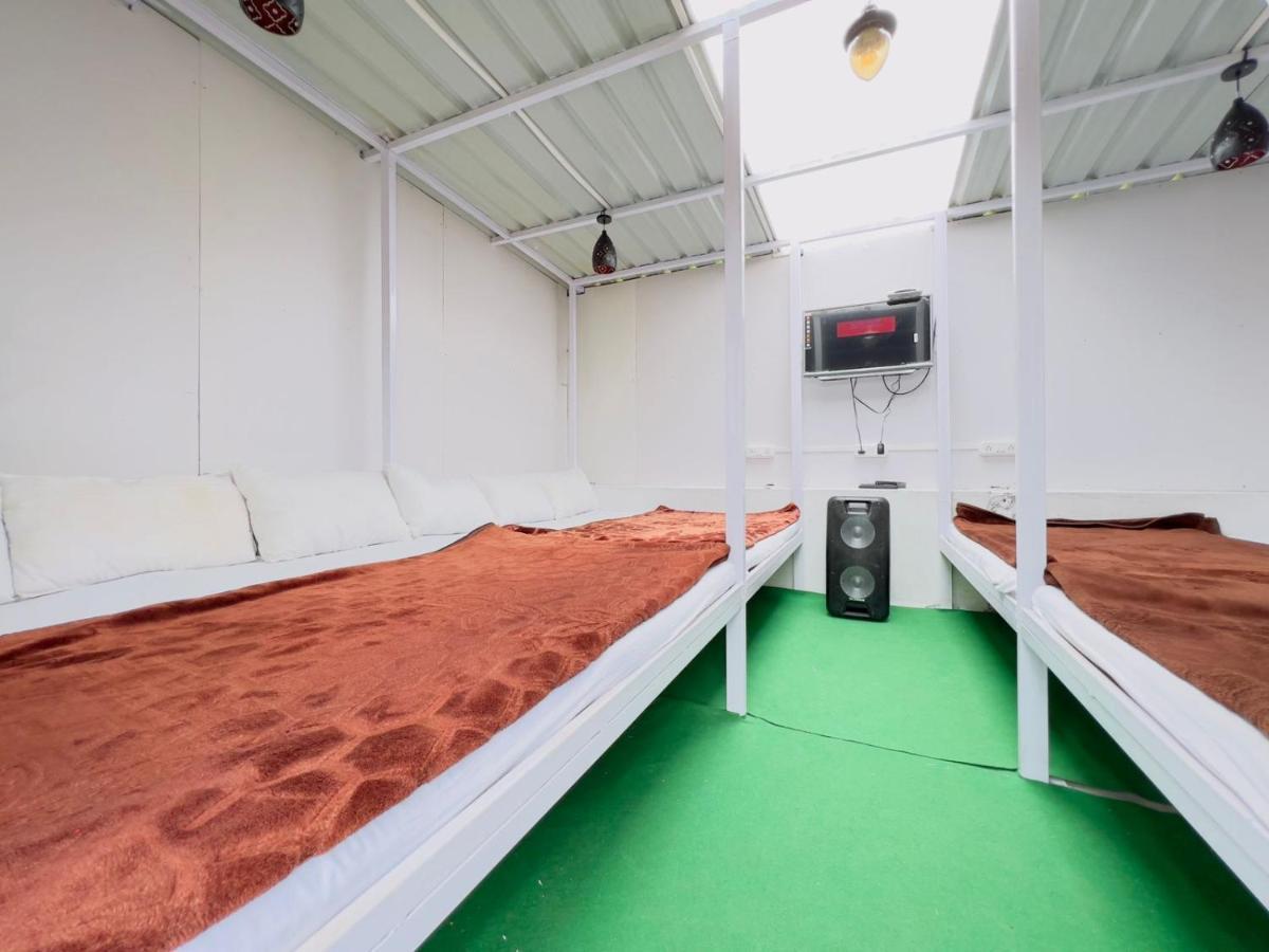 Sky Blue Resort Уті Екстер'єр фото